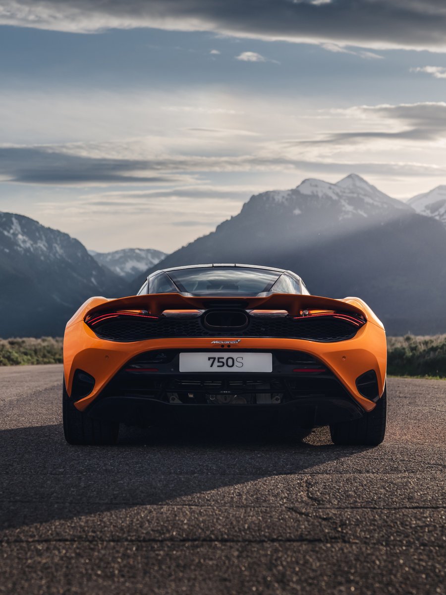McLarenAuto's tweet photo. Built to wake mountains.

The 750S. https://t.co/VB0T6DqdQs