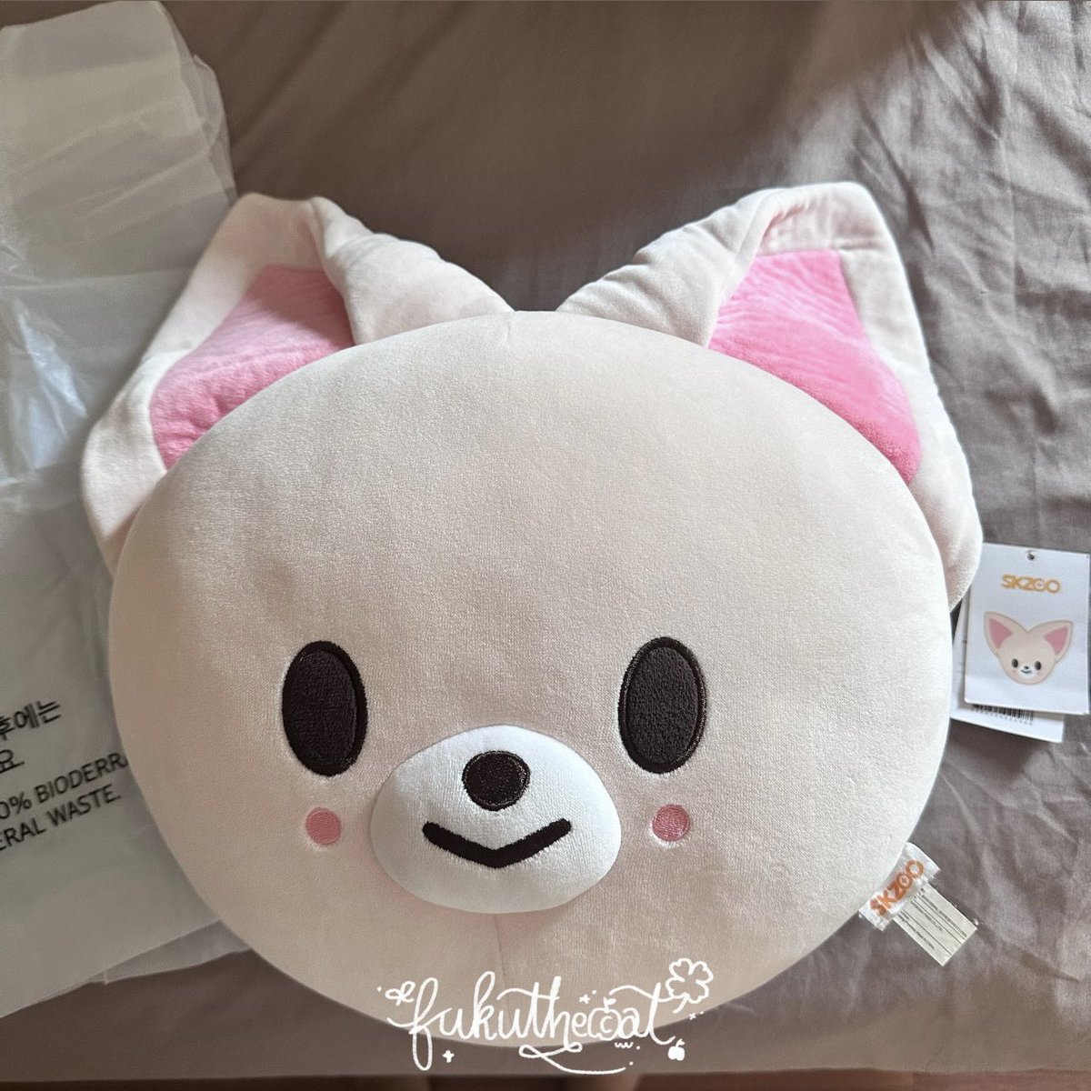 fukuthecat's tweet photo. 🦊wts / พร้อมส่ง🦊

หมอน foxiny cushion baby ver.
— 1500฿ รวมส่ง
🩵 รับผ่อน , พร้อมโอนลดได้อีกค่า 
🍮 ถุง+ป้ายอยู่ครบ (นอนถุงตลอดค่า)

สนใจสอบถาม,ขอดูเพิ่มเติม dm
#ตลาดนัดเด็กหลง #ตลาดนัดstraykids ตามหา https://t.co/rvGMQy95E0