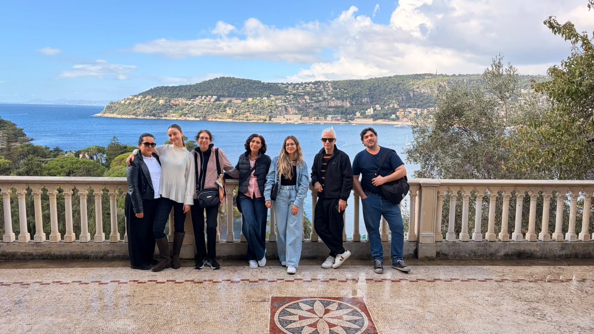 explorenca's tweet photo. [PRESSE INTERNATIONALE] 🌎 De l’héritage artistique aux saveurs méditerranéennes, Nice Côte d’Azur séduit les médias sud-américains !

Du 6 au 10 octobre, l’Office de Tourisme Métropolitain Nice Côte d’Azur a organisé, en collaboration avec @atout_france Brésil et Air France, un voyage de presse réunissant 5 journalistes d’Argentine, du Chili et du Brésil.

Au programme : Le Vieux-Nice et ses ruelles colorées,Nice inscrite au patrimoine mondial de l’UNESCO, Vence, sur les traces de Matisse et Chagall, Saint-Jean-Cap-Ferrat et le village perché d’Èze.

Le groupe a découvert toute la diversité de la destination, entre art, histoire, gastronomie et douceur méditerranéenne.

🤝 Un grand merci à l’ensemble de nos partenaires pour leur contribution à l’organisation de ce voyage de presse, et tout particulièrement à @VisitCotedazur pour les prestations de transferts assurées tout au long du séjour.