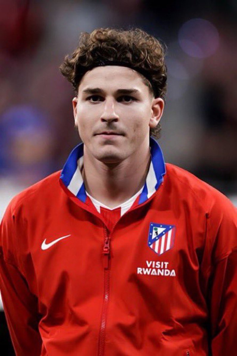 ChristianVqro's tweet photo. 🚨 Julián Álvarez será representado por Pablo Barquero, agente de Rodri Hernández, y principal responsable del fichaje del mediocentro español por el FC Barcelona. https://t.co/HuVBJtiaY4