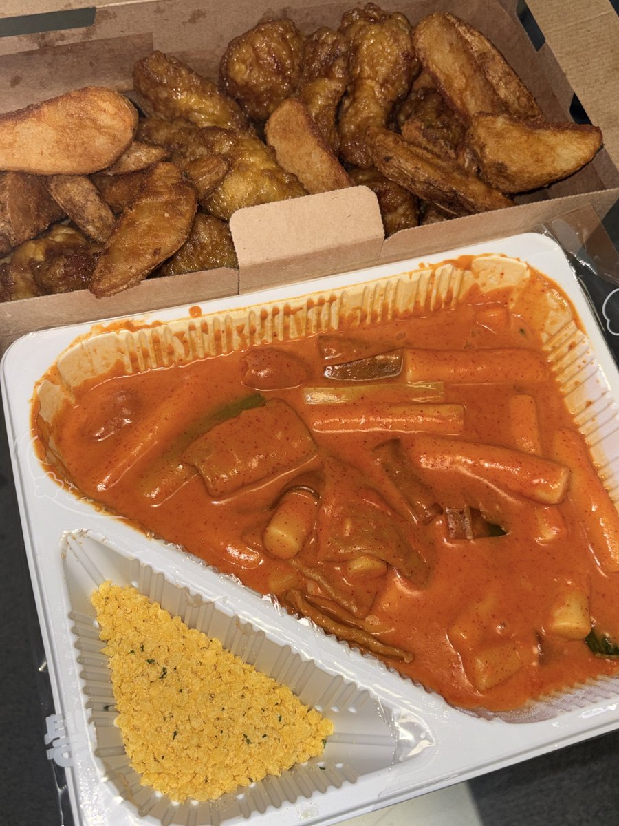 imjinsimgirl's tweet photo. 쿠유미담 집에서 마라탕 끓여줌 푸파합니다🤤 https://t.co/09K2PweQF1