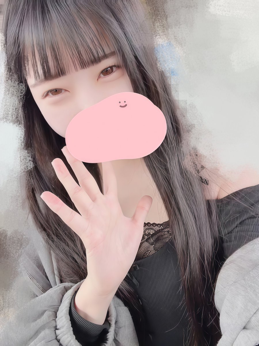 SiiSnuy's tweet photo. 痾 ..偷偷問一下 
155cm  43 19y
有人要帶回家嗎？ https://t.co/1elzJD1fN2