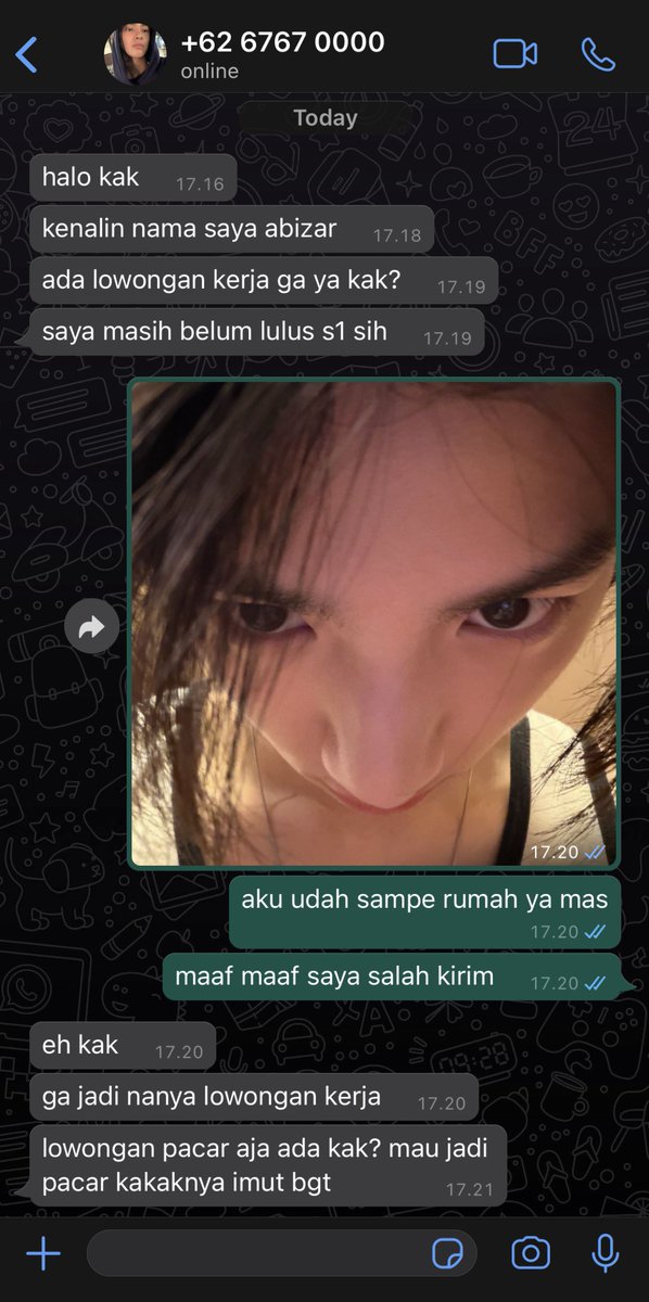 syadeeran's tweet photo. HRnya:                                   Kandidatnya: https://t.co/iqDp3U0Lu4