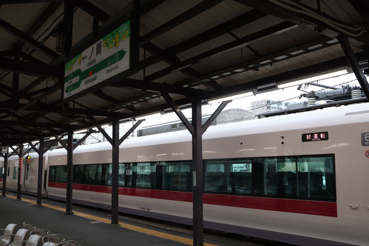 nmxqy1way7's tweet photo. 2026/10/14 
試9572M〜試9573M 
E657 系　K9編成 
盛岡地区ハンドル訓練
自分として見慣れている701系仙台色と見慣れない盛岡色に挟まれていてかっこよかったです。 https://t.co/AtZuHJtzyC