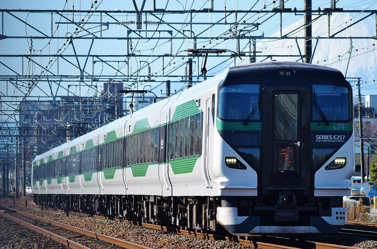 Matsu_1315's tweet photo. #鉄道の日

東京の新橋と横浜を結ぶ鉄道が日本に来てから154年を迎えました。移動手段として欠かせない公共交通機関としてこれからもお世話になります。 https://t.co/JJJ1LFAFcb