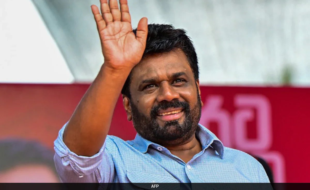 viyasank's tweet photo. உலகெங்கும் வாழும் ஈழத்தமிழர்கள் அனைவரின் சார்பிலும் அனோஜனின் விடுதலைக்காக இலங்கையர் ஒருவனின் உயிரை காப்பாற்ற வேண்டுமென்ற உணர்வோடு, இலங்கை அரசின் அதிகாரம், நிர்வாகம் அனைத்தையும் இயக்கி, அனோஐனின் உயிரை காத்த இலங்கையின் மாண்பு மிகு ஜனாதிபதி அனுரகுமார திசநாயக்க அவர்களுக்கும் அமைச்சரவைக்கும், சவுதியின் இலங்கை தூதருக்கும், சிங்கள சகோதரர்கள் அனைவருக்கும் நன்றிகள் 🙏🏽