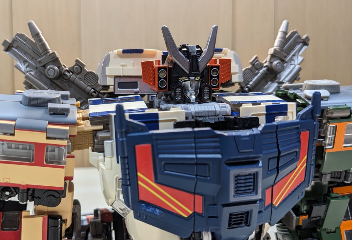 Mr_Big_Lobster's tweet photo. MPG ライデン
#鉄道の日
#Transformers_animated 
＃トランスフォーマー https://t.co/TZ0RPyDCxz
