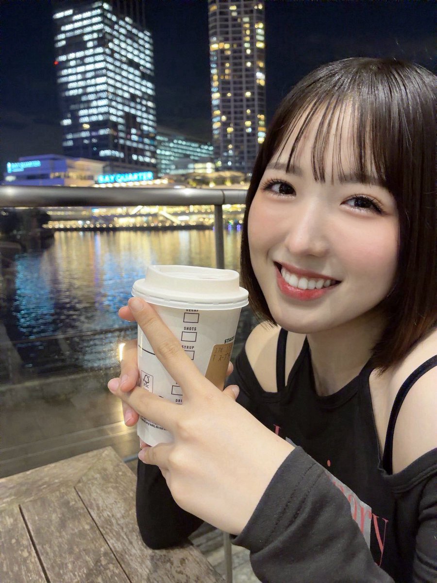 KOTONE_YAB's tweet photo. 📍スターバックス コーヒー 日産グローバル本社ギャラリー店
・
天気のいい日は運河に面してるテラス席がオススメ❣️
平日夕方は空いている事が多い穴場スポット☕️
・
私はみなとみらいまでのお散歩中に休憩がてらゆっくりすることが多いです🐾
今日はパンプキンスープチーノを飲んだよ🎃
#ことねWalker https://t.co/FgZpPGfIKZ