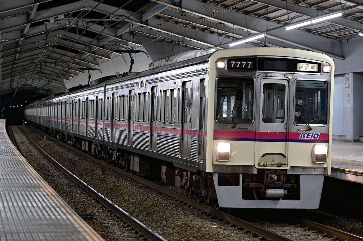 Mee_taimori's tweet photo. 本日の36運行をもって7727Fも若葉台へ入場
八王子方先頭車がゾロ目ということで人気の編成でしたね、これにてノーマル×幕車は終焉 https://t.co/JU2t4d3BWZ