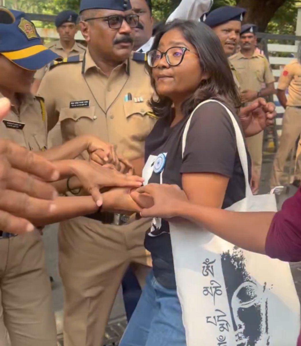 SurajKrBauddh's tweet photo. Justice for Sahil Wakode! ✊🏼🔥

Mumbai Police have detained Deepali Salve, Rahul Sonpimple, and other Ambedkarites marching to IIT Bombay to demand immediate arrest of Professor Doolla.

BJP govt cannot crush the demand for justice by detaining our youth. Justice will prevail. https://t.co/FvyRxNNmA7
