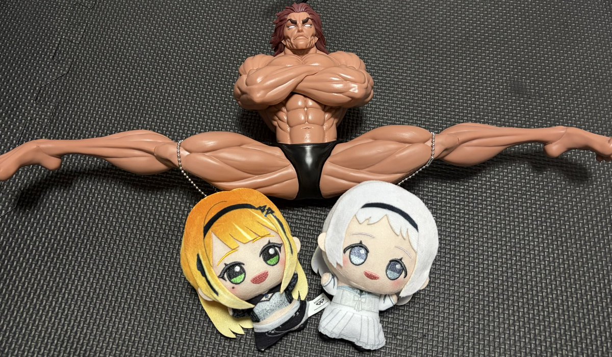 at23_mame's tweet photo. REVERSIぬいきたー！！！
かわいい………？
親父ッ！？！？ https://t.co/cJWlnaQlYa