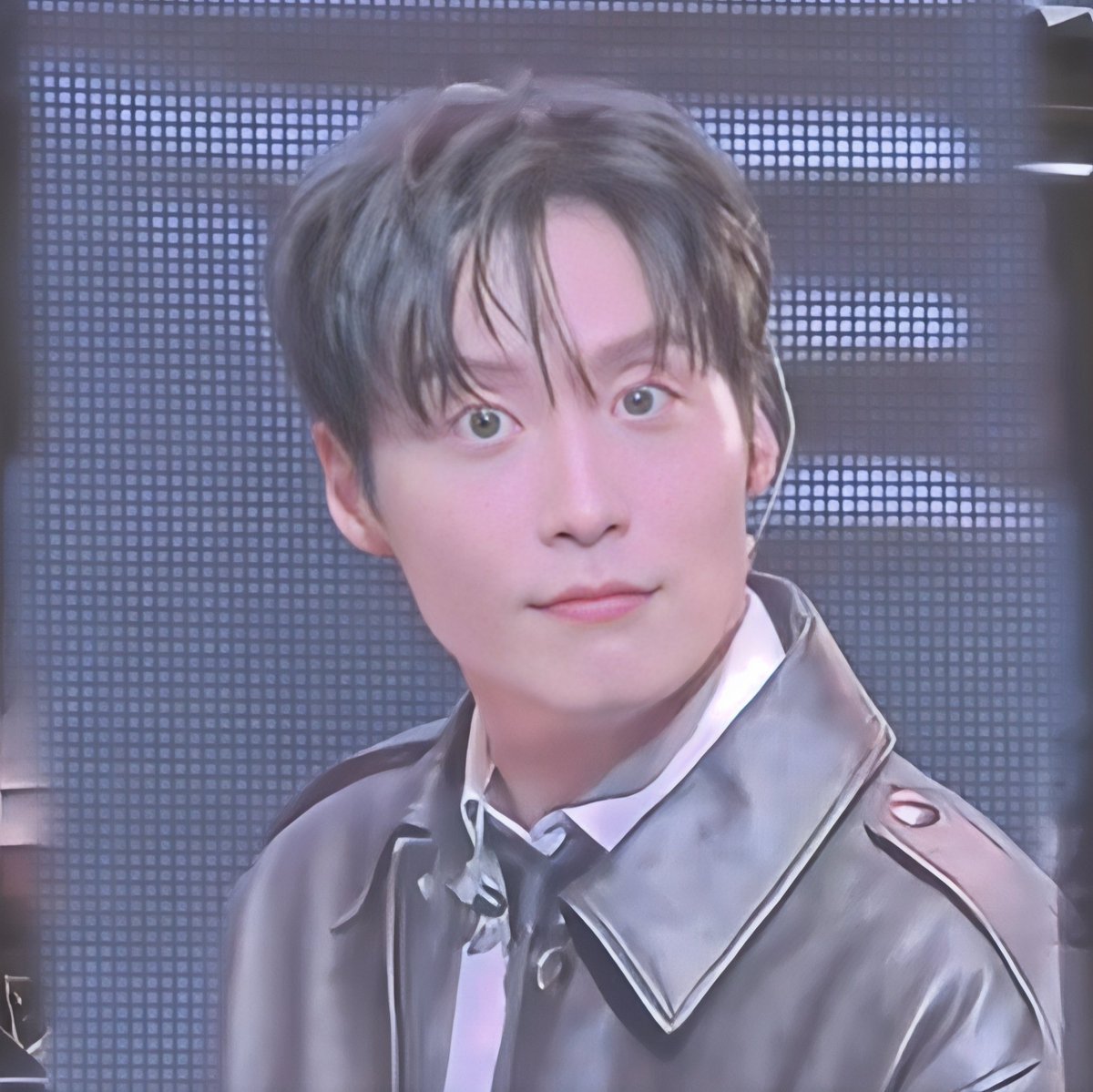 JunMember_Mei's tweet photo. He is such a cutie patootie with those beautiful eyes and lips 🥺 https://t.co/DEsZyu9p2a