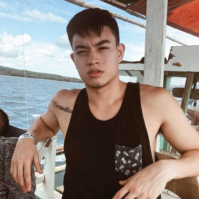 izme_mark's tweet photo. not UAAP player, pero NCAA

sya lang talaga mhie, Joshua De Sequera of CSB, erbog padin me dito until now haaha ems

if UAAP naman si Lirick Mendoza https://t.co/YTnpBxnyac