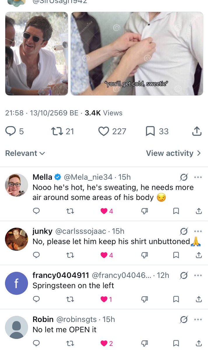 SirUsagi1942's tweet photo. Why are Noelgirls like thisss https://t.co/uYy1A1wjLy