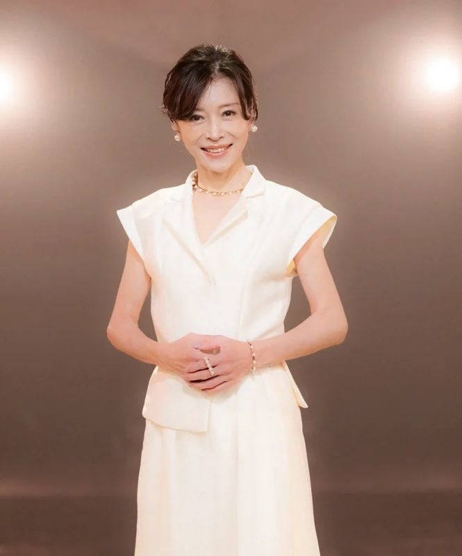 aMacfanBoy81's tweet photo. 中森明菜こそ究極の美を体現する存在。

極美人✨

#中森明菜 https://t.co/dPwdbbuAVO