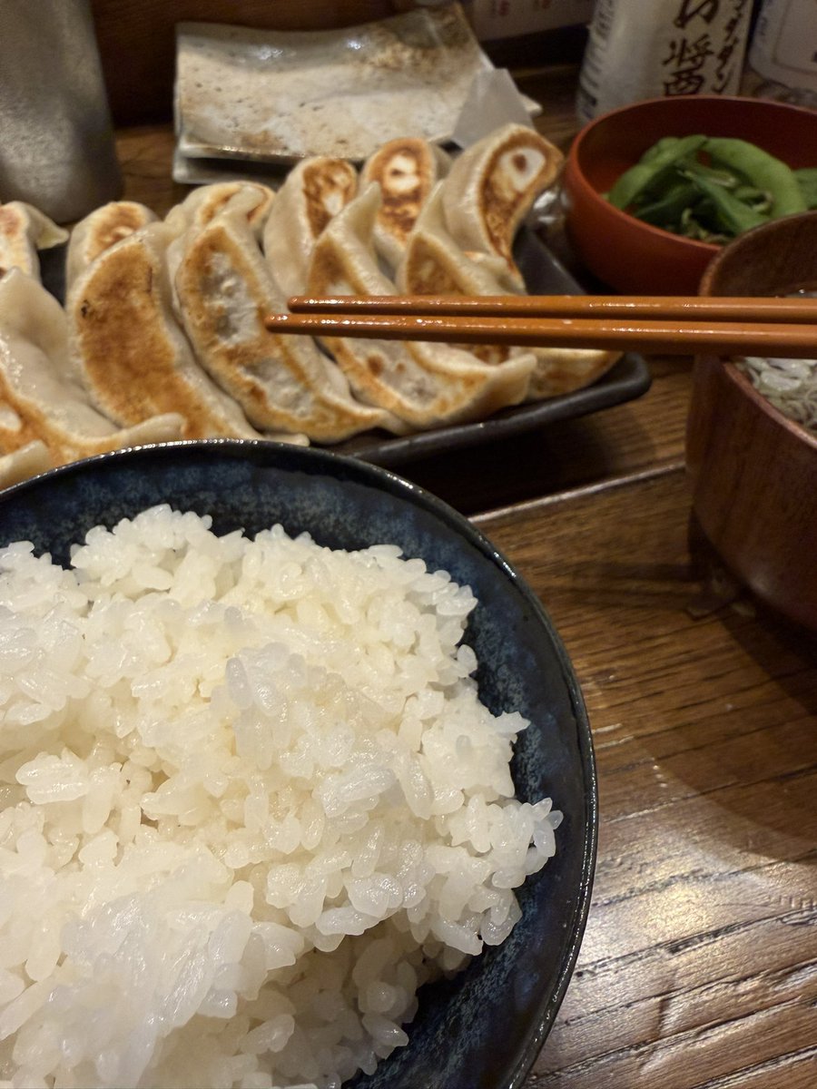 noi_sag's tweet photo. 肉汁餃子！
時々無性に食べたくなるのよねん✨ https://t.co/ohkS81f3oU