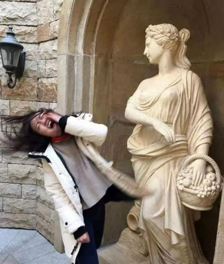 Ruffiariyadi11's tweet photo. [When I accidentally bump into someone, I pretend to speak in a fake posh accent to cover my awkwardness—turns out this cheesy trick makes people laugh instead. #DailyVibe]， https://t.co/5onPlyZnhZ