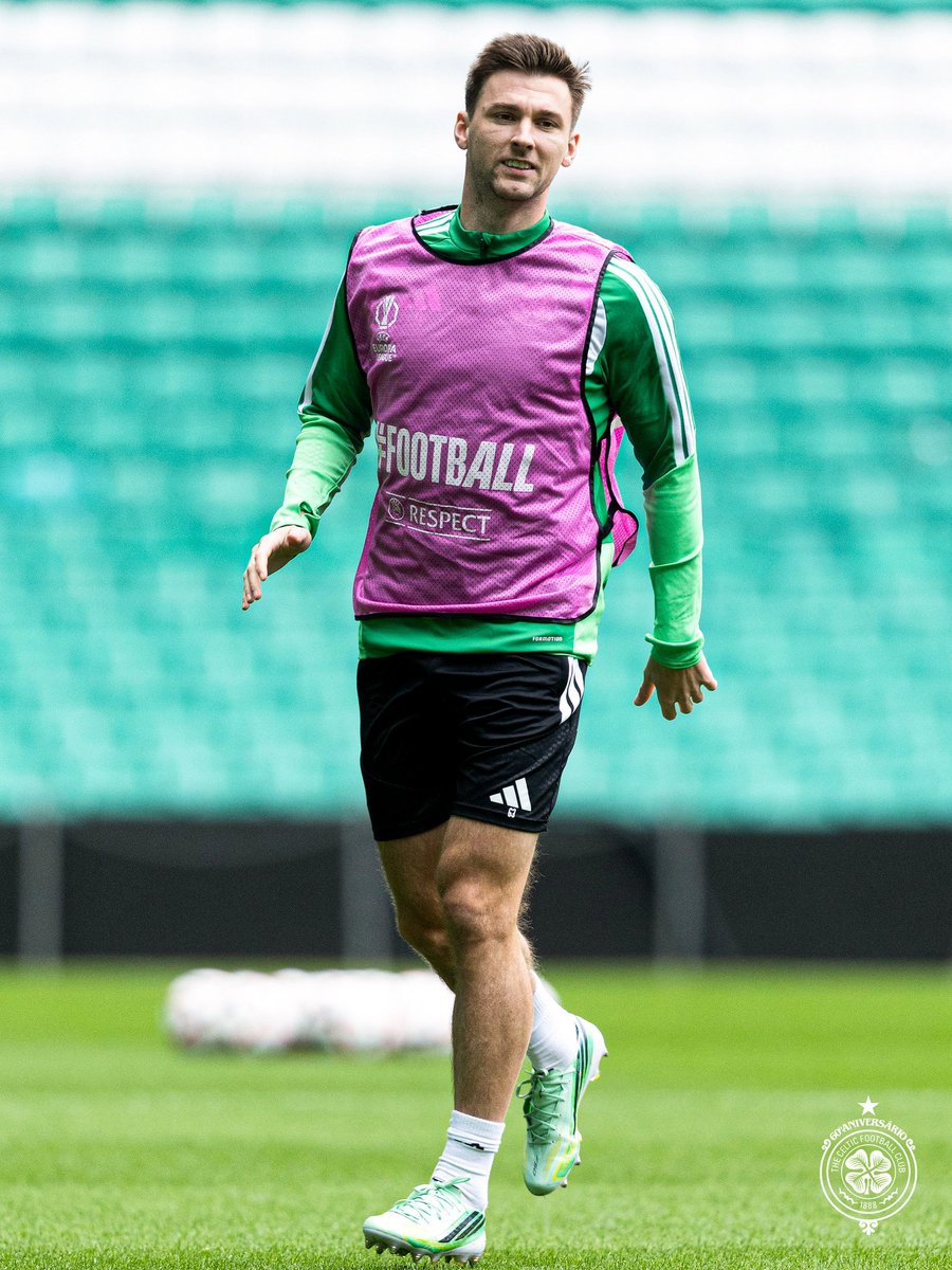 choijoonbin's tweet photo. 🏃

#BenficaCeltic | #UEL | #CelticFC🍀 https://t.co/0qrT2LNEhr