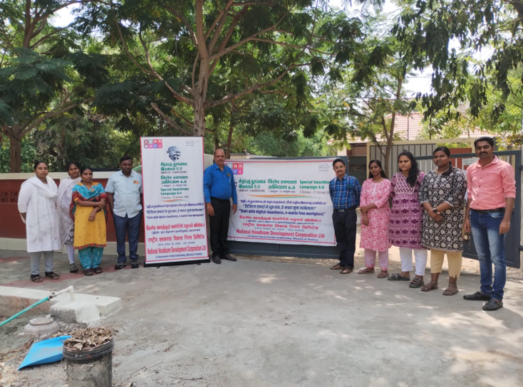 NHDC_R0_CBE's tweet photo. On the occasion of the Swachhata 6.0 Campaign, NHDC Regional Office, Coimbatore, carried out cleanliness activities at Rudhrappa Nagar Park, promoting cleanliness, hygiene, and environmental awareness.

#Swachhata6.0 #SwachhataHiSeva #CleanIndia #NHDC https://t.co/C8IibIOTPP