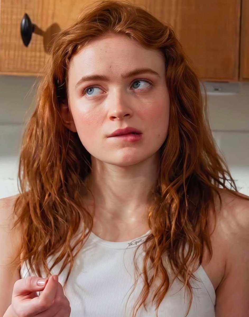 SadieSinkStan_'s tweet photo. https://t.co/XDMvdAZIbI