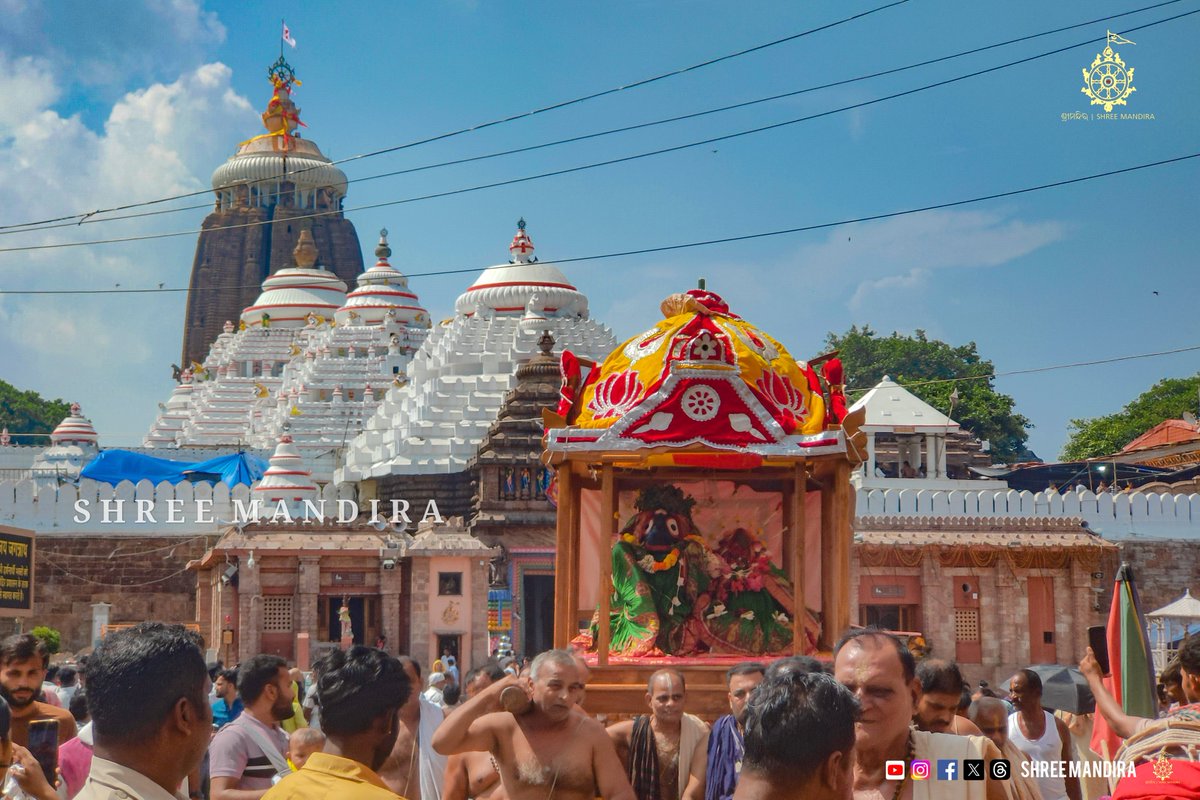 shree_mandira's tweet photo. ଶାକ୍ତ ଗୁଣ୍ଡିଚାର ଚତୁର୍ଥ ଦିବସରେ ନାରାୟଣୀ ମନ୍ଦିରରୁ ଶ୍ରୀ ଦୁର୍ଗାମାଧବଙ୍କ ଦିବ୍ୟ ଦର୍ଶନ ।

On the 4th day of Shakta Gundicha, divine darshan of Shri DurgaMadhaba from Narayani Temple.

#DurgaMadhabaUpasana
#ShaktaGundicha 
#GuptaGundicha
#DurgaPuja2026 https://t.co/GEfC9rv9Un
