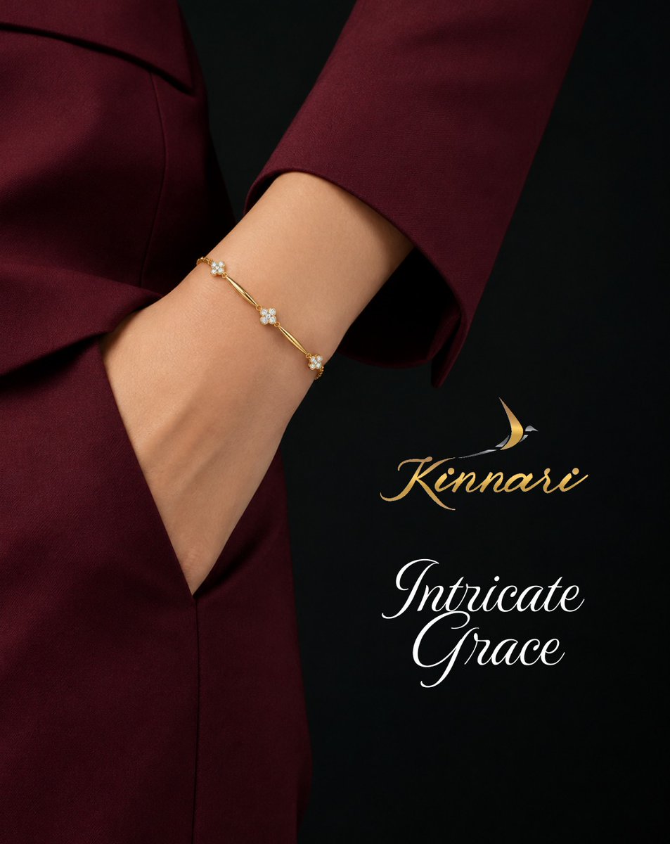 QNET_India's tweet photo. Intricate grace. Radiant nights. ✨🪔

Adorn your Navratri evenings with the sculpted elegance and luminous poise of the #KinnariVira bracelet—crafted to bring quiet power and timeless brilliance to every celebration.

#Kinnari #FestiveStyle #NavratriNights #QNETIndia https://t.co/lF04HowcWp