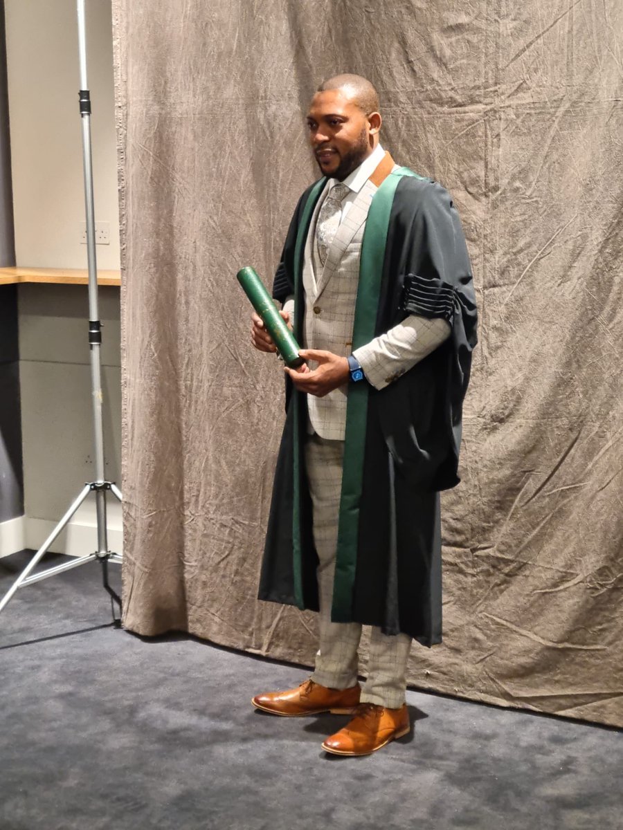 don_pet's tweet photo. Nothing will stop an idea whose time has come. When you have God on your corner, you can stumble, you can stagger, but you will never fall. Dr Nnamdi Peter Gbajie Bsc MD MRCP FRCP(pending ceremony). Consultant respiratory physician and General internal medicine 🙏.  And they say there is no God?
