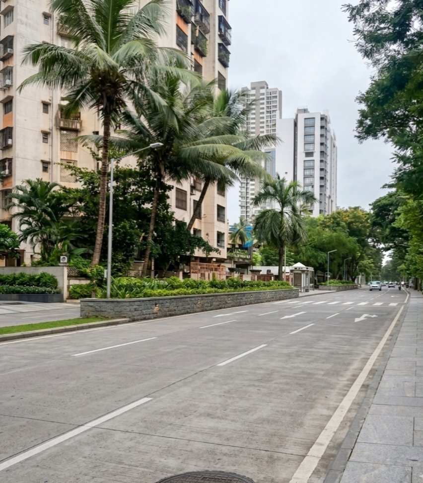 koreinc5's tweet photo. @VEER_sonwa Navi Mumbai where  I live vashi ,Sanpada  is not looks good neighbourhood for living? Concretization happening massively(its not a ai ) reply me https://t.co/UfDZ0lNb1j