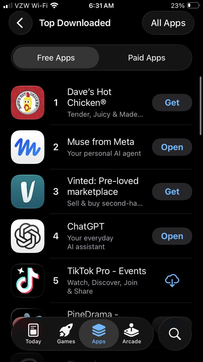 Apptopia's tweet photo. After 26 consecutive days as the #1 Overall app on the US App Store, Muse finally succumbs to... Dave's Hot Chicken. A worthy adversary. $META https://t.co/RZKtNO2Lws
