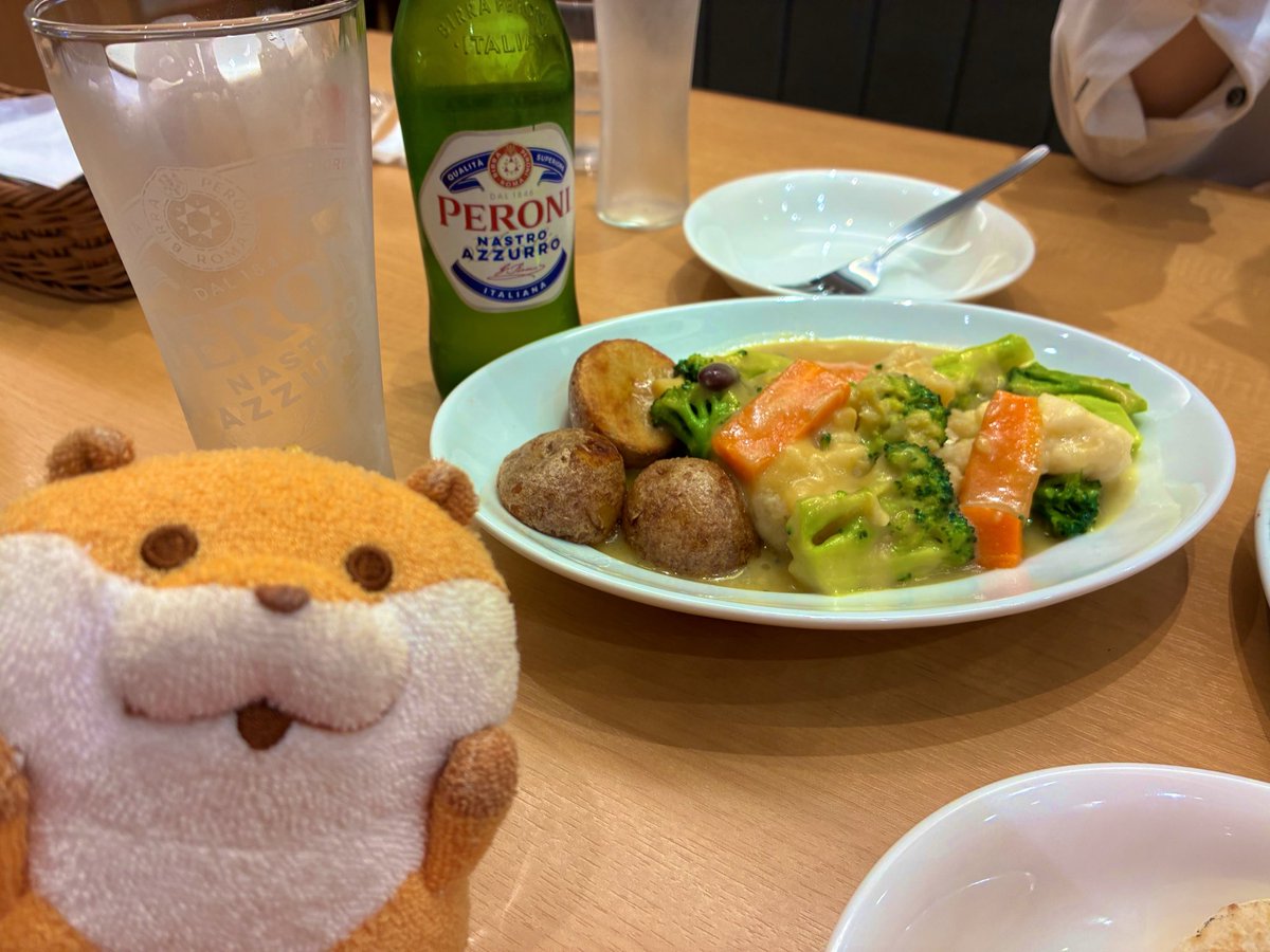 mikans01's tweet photo. 行きつけじゃないイタリアンに行ってきたのでした
酔っ払ったー
明日休みなのでゆっくり寝ます https://t.co/PnhGwQpuJ8