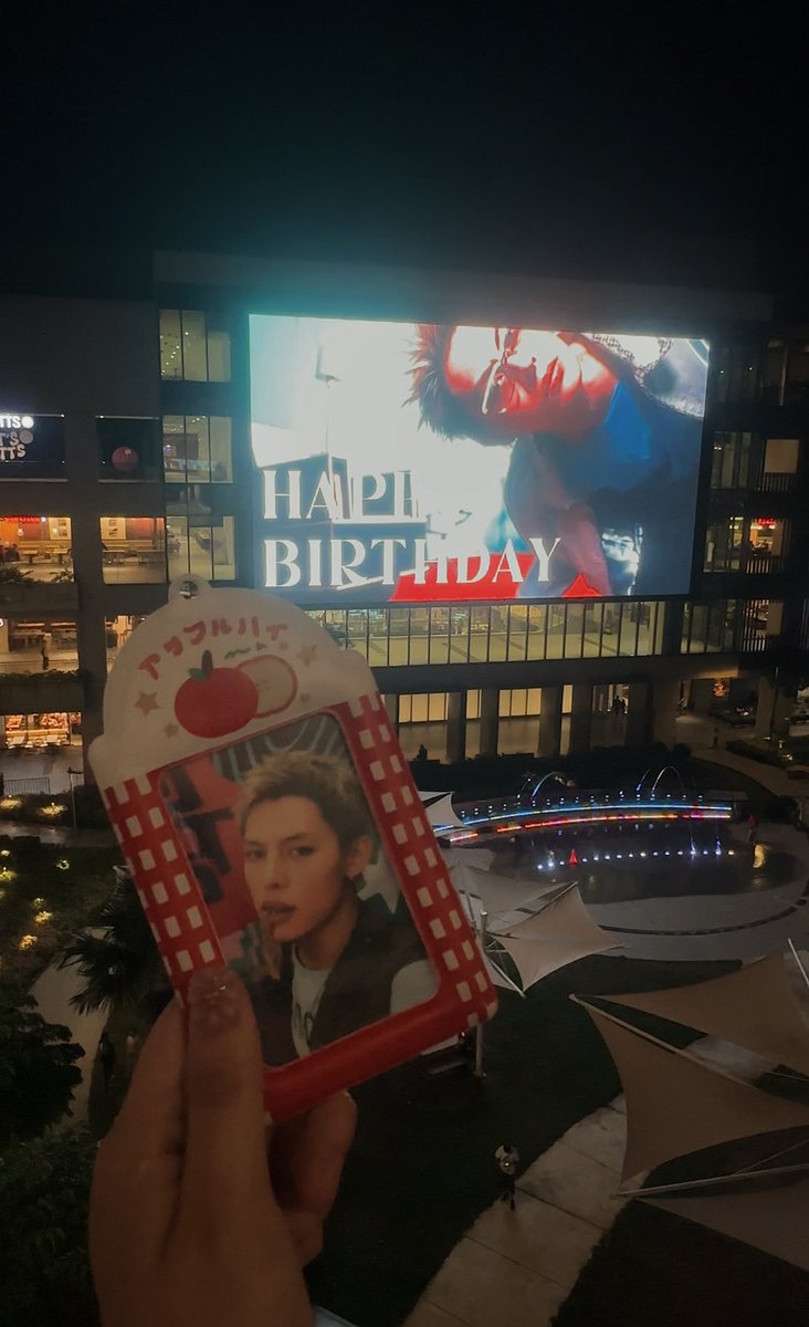 louvshyeon's tweet photo. james birthday led ad at ayala malls manila bay!! @forjamesph π«Άπ»π«Άπ»
AN OCTOBER MIRACLE NAMED JAMES
#Happy21andOnlyJAMES
#μ μμ€μ_λΉμ΄_μ°¨μ€λ₯΄κΈΈ
#JAMES #μ μμ€ #CHAOticOctober https://t.co/rGCYSLxQXx