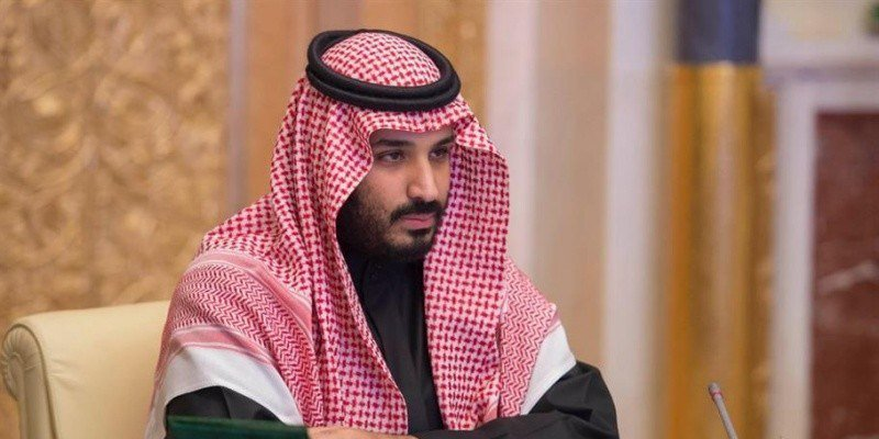 SophieGeet's tweet photo. 1/6.
🧵 Is a coup brewing against MBS?

This week: Aramco’s HQ struck, Riyadh’s airport shut, MBS unseen in public for days (WSJ) and Houthi leaders openly inviting Saudis to overthrow him.

Let’s connect the dots. 👇

#dwts #VisionQuest https://t.co/pgpnuzw69K