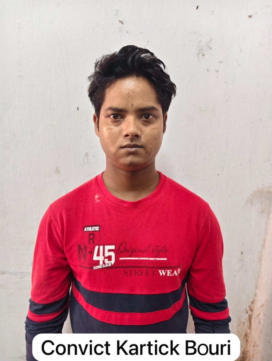 Cpadpc's tweet photo. JUSTICE FOR A CHILD: 20 YEARS OF RIGOROUS IMPRISONMENT In a case involving sexual offence against a minor, the Ld Judge of the Exclusive POCSO Court, Asansol, on 14th October 2026, sentenced the accused, Kartick Bauri of Mithani, Kulti, to 20 years of rigorous imprisonment and a fine of ₹10,000, with an additional six months of simple imprisonment in default of payment of the fine. The sentence was passed in connection with Kulti PS Case No. 560/2021 dated 25.10.2021, registered under Section 376AB of the IPC and Sections 4/6 of the POCSO Act. The case was investigated by SI Susanta Ghosh who pieced together the evidence and submitted chargesheet timely resulting in custody trial of the accused. শিশুর জন্য ন্যায়বিচার: ২০ বছরের সশ্রম কারাদণ্ড। এক নাবালকের সঙ্গে যৌন অপরাধের একটি মামলায়, আসানসোলের এক্সক্লুসিভ পকসো আদালতের মাননীয় বিচারক, গত ১৪ই অক্টোবর ২০২৬ তারিখে, কুলটির মিঠানির বাসিন্দা অভিযুক্ত কার্তিক বাউরিকে ২০ বছরের সশ্রম কারাদণ্ড এবং ১০,০০০ টাকা জরিমানা করেন। জরিমানা অনাদায়ে অতিরিক্ত ছয় মাসের সাধারণ কারাদণ্ডের আদেশও দেওয়া হয়। এই দণ্ডাদেশটি ভারতীয় দণ্ডবিধির ৩৭৬এবি ধারা এবং পকসো আইনের ৪/৬ ধারার অধীনে নথিভুক্ত কুলটি থানার ২৫.১০.২০২১ তারিখের ৫৬০/২০২১ নং মামলার পরিপ্রেক্ষিতে দেওয়া হয়েছে। এই মামলার তদন্ত করেন এসআই সুশান্ত ঘোষ, যিনি প্রমাণাদি একত্রিত করে যথাসময়ে অভিযোগপত্র দাখিল করেন, যার ফলে অভিযুক্তের হেফাজতে বিচারকার্য শুরু হয়।