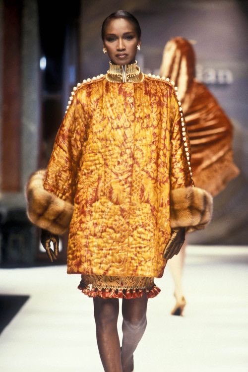 Lesflappers's tweet photo. Dior by Gianfranco Ferré https://t.co/nUPALrCHM2