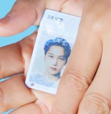 filmzkdl's tweet photo. JONGIN'S ID PHOTO HELLOOO?????? 😭😭😭😭😭 https://t.co/0nYPWM3YP9