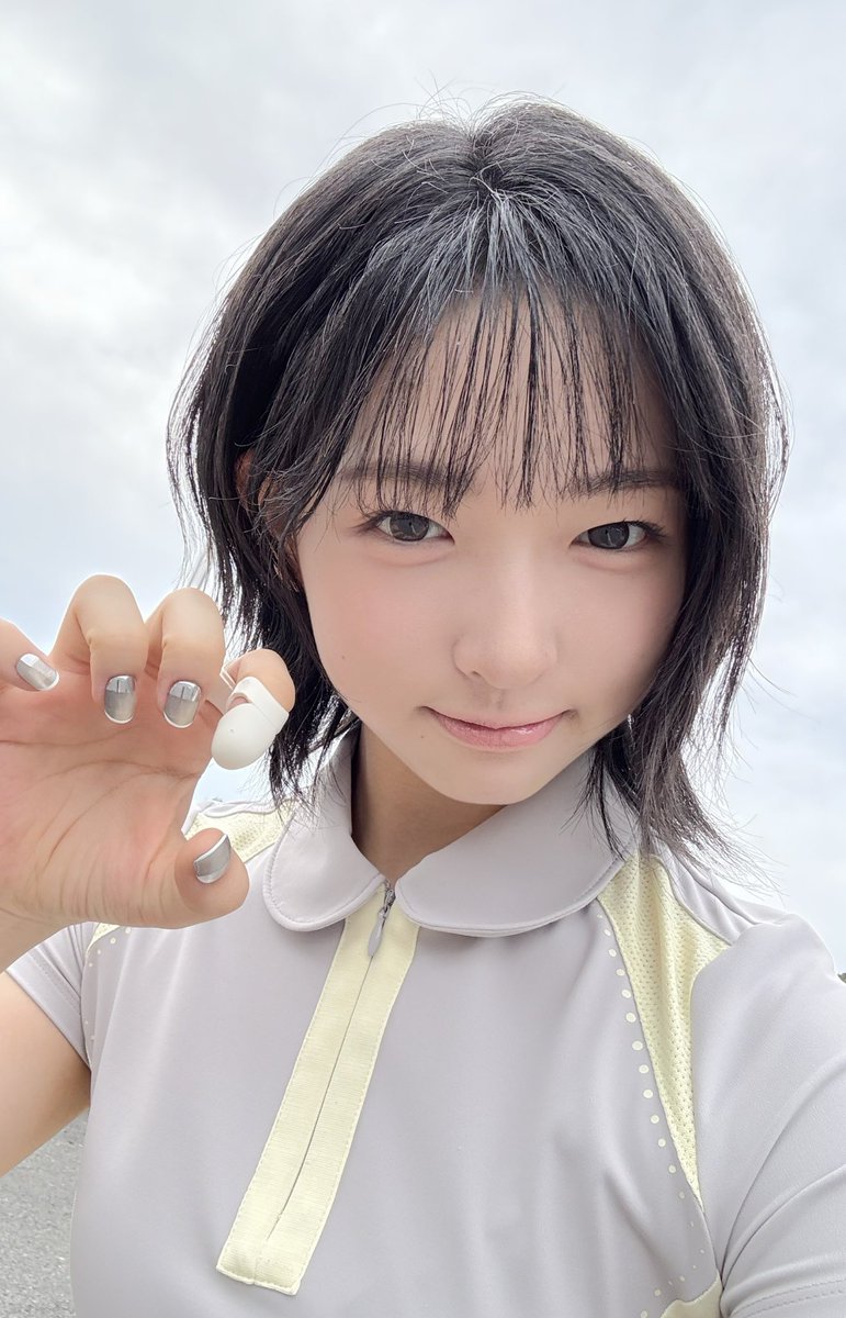 vora21o's tweet photo. #보라 블루밍톡 셀카 🥹🫰🏻💜

#A2OLITE #VORA https://t.co/DBaken2Vk2