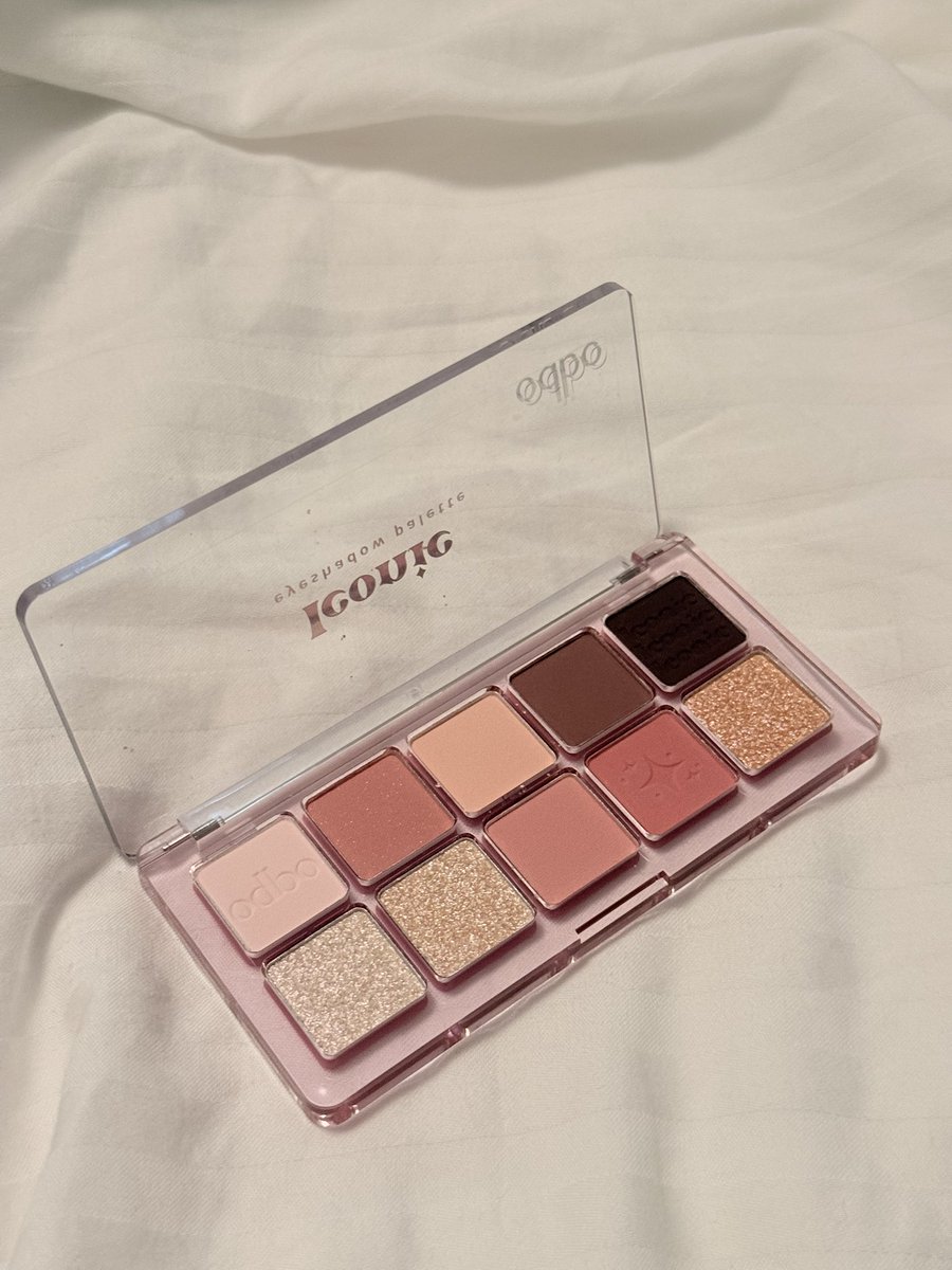 msterdew's tweet photo. พาเลท Obdo สี01 summer pink
ใช้น้อยมากกก ส่งต่อ 100 ค้าบ

#ส่งต่อเครื่องสำอาง #ส่งต่อสกินแคร์ #ส่งต่อเครื่องสำอางมือสอง #ส่งต่อน้ำหอม #ส่งต่อเสื้อผ้า #โล๊ะตู้เสื้อผ้า #ส่งต่อคสอ #ส่งต่อลิป https://t.co/2xAQ2jW1Tc