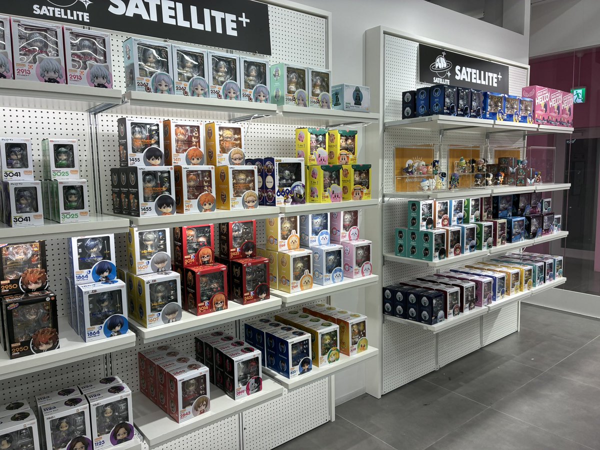 satellite_smp's tweet photo. 10月16日(金)～ MIX! FIGURE SQUARE 開催！

現在設営中の商品をチラ見せっ！③
#ねんどろいど https://t.co/qL5HknKOZf