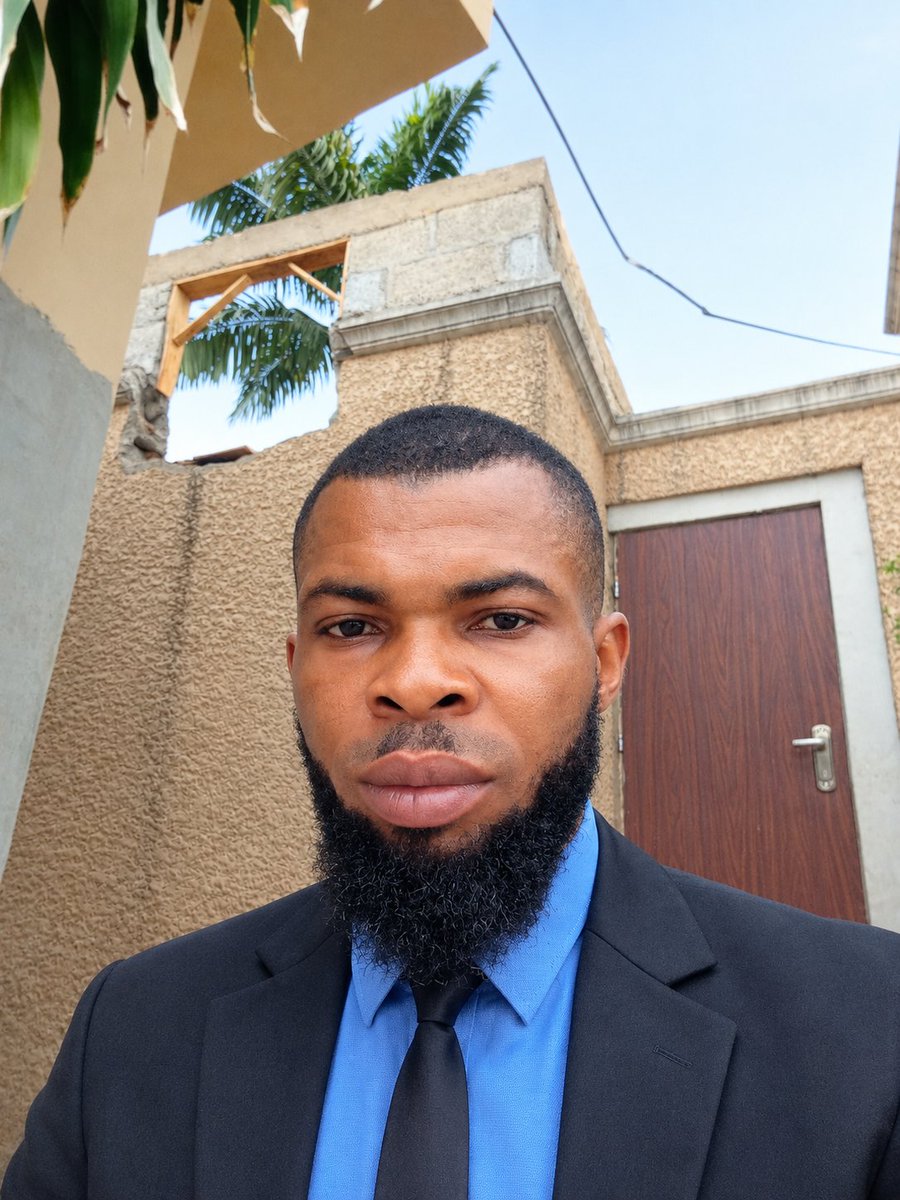 Mr_Wee1's tweet photo. # 🌐🧠 ☀️
#AfricanMan
#MrWeeAfricanManThinking
 #MrWeeToWorld #ChangeYourMindset
 #FollowMeNow
Social media can make you feel like a failure because your mates are buying cars and building houses. Remember, you don't know their full story. Focus on your own progress. https://t.co/HcuZ2ZJ4bJ