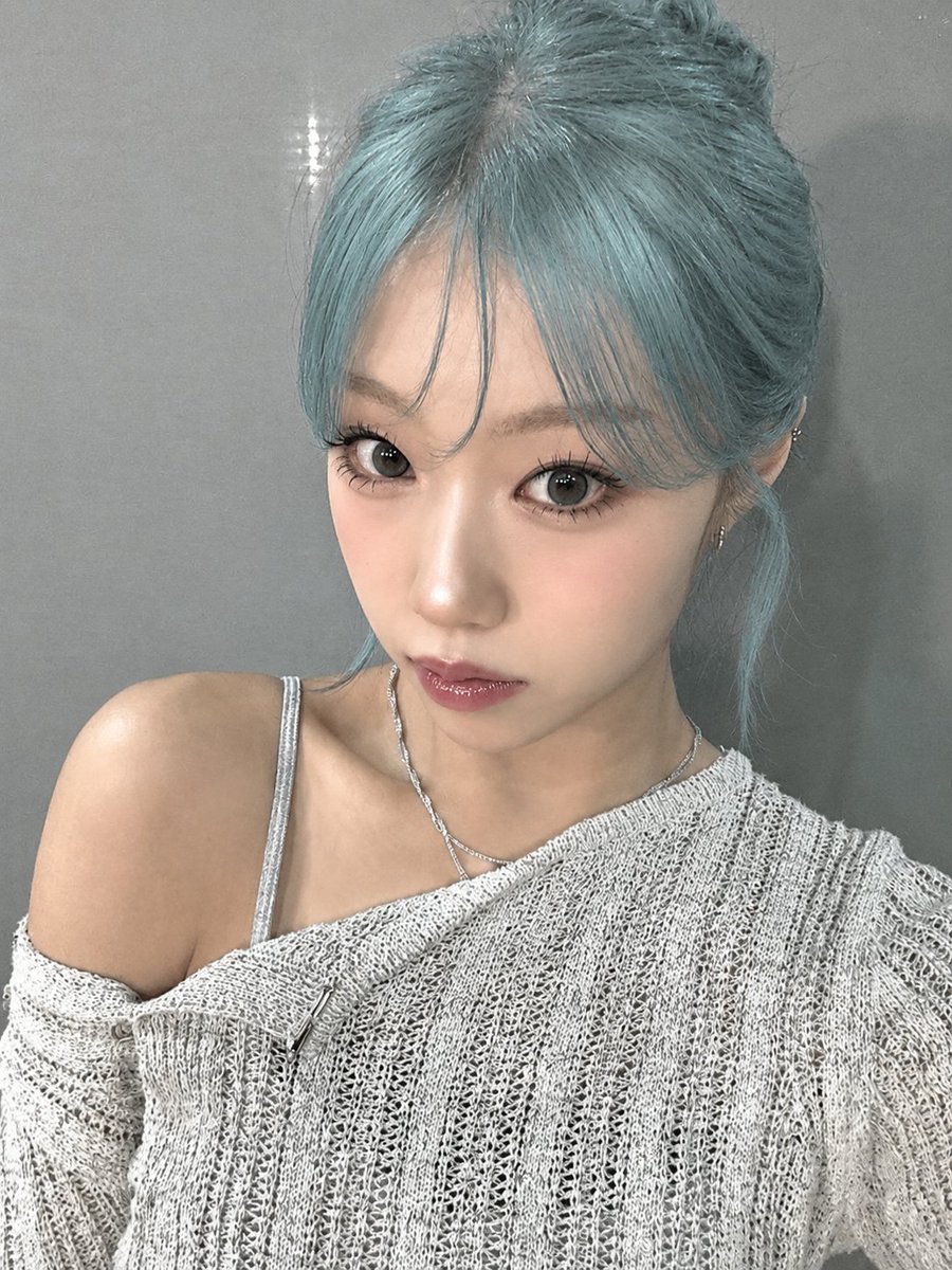 blooyk2's tweet photo. ㅤㅤㅤbom dia, não tem blog hoje mas estou no balé. https://t.co/pZlzLN7sJ6