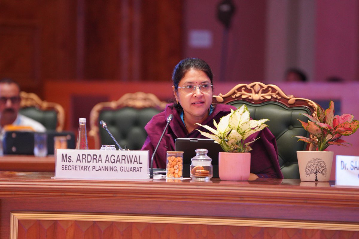 GoIStats's tweet photo. The Ministry of Statistics and Programme Implementation (MoSPI) held a dedicated session on Gross State Domestic Product (GSDP) during the Conference of State Planning, Finance and IT Secretaries on 13 October 2026 at Bharat Mandapam, New Delhi.

Chaired by Dr. Saurabh Garg, Secretary, MoSPI, the session focused on the methodology for compiling GSDP and state-level experiences in under the new base year 2022–23. The presentations and subsequent Q&A provided a platform for sharing state-level experiences and discussing approaches to strengthening the compilation of GSVA/GSDP state economic estimates.

#MoSPI #GSDP #OfficialStatistics #StateStatistics #DataForDevelopment #EvidenceBasedPolicy

@Rao_InderjitS @_saurabhgarg @PIB_India @PibMospi @mygovindia @NITIAayog