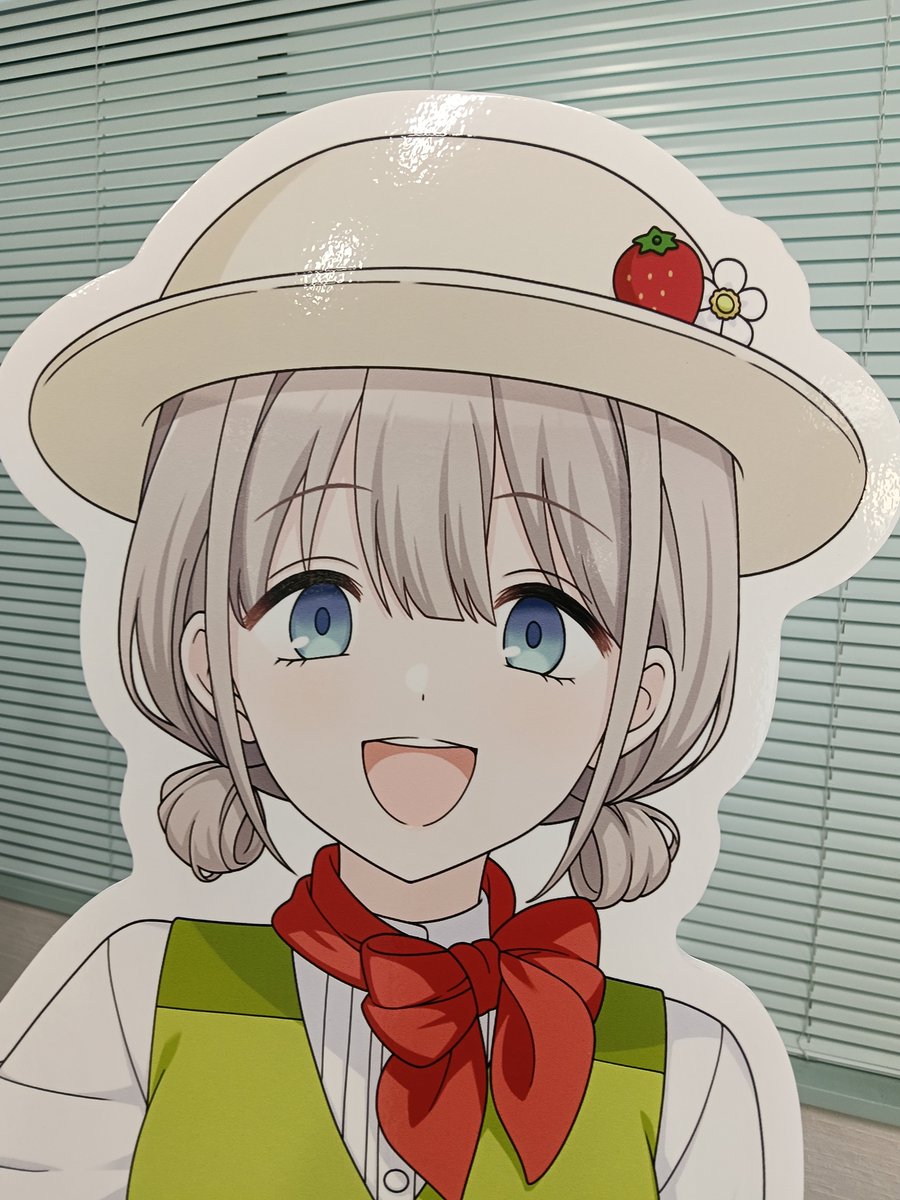 ctn7983799's tweet photo. 写真は、アイドルマスターの「芹沢（せりざわ）あさひ」ちゃん。

あさひは、同じアイマスの黛（まゆずみ）ふゆ子（ふゆ）、和泉愛依（めい）の３人で「ストレイライト」というユニットを結成しています。 https://t.co/Q28tED7d51