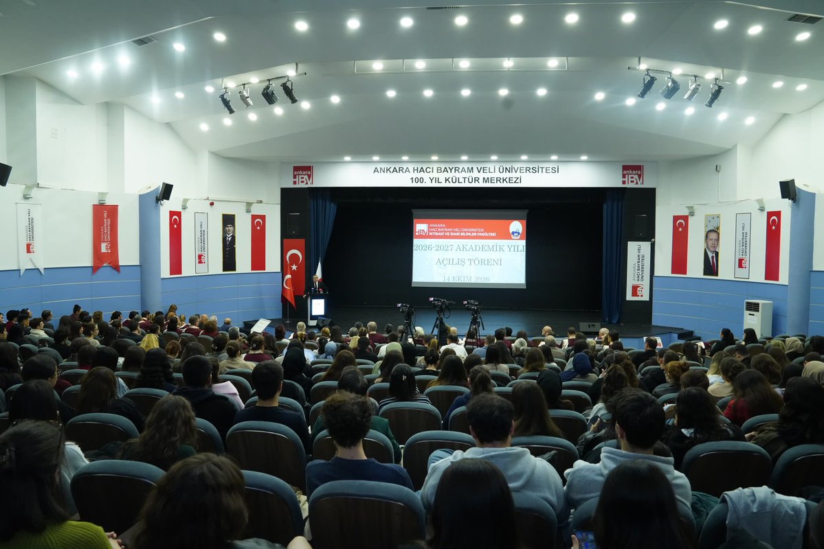 HuseyinYayman's tweet photo. 📍 Ankara

Hayatımın en önemli dönemlerinin geçtiği eski adıyla AİTİA (Anlara Ticari İlimler Akademisi) yeni ismiyle Ankara Hacı Bayram Veli Üniversitesi İktisadi ve İdari Bilimler Fakültesi’nin 2026-2027 Akademik Yılı Açılış Konferansı’na katıldık.

Kendi hikâyemden ve tecrübelerimden yola çıkarak genç kardeşlerimizle eğitimin, okumanın ve umudu kaybetmeden hayallerinin peşinden gitmenin önemini paylaştık.

Bir Hocanın bir gencin kaderini değiştirebileceğine, o gencin de büyüdüğünde bir memleketin kaderine katkı sunabileceğine inanıyorum.

Programın düzenlenmesindeki nazik ev sahiplikleri için Ankara Hacı Bayram Veli Üniversitesi Rektörümüz Hocam Prof. Dr. Mehmet Naci Bostancı’ya ve İktisadi ve İdari Bilimler Fakültesi Dekanımız Prof. Dr. Fırat Purtaş’a teşekkür ediyorum.

Yeni akademik yılın öğrencilerimiz ve akademisyenlerimiz için hayırlı olmasını diliyorum.