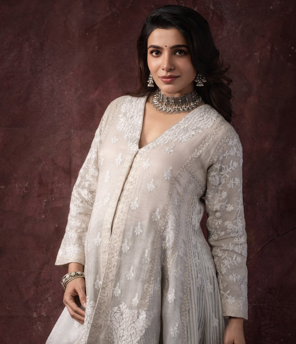 Cinewoodsoffl's tweet photo. Samantha Ruth Prabhu glowing in her most beautiful chapter yet! ๐คโจ๐คฐ
#SamanthaRuthPrabhu #Samantha #MomToBe #PregnancyGlow https://t.co/SVN0fPWGoT