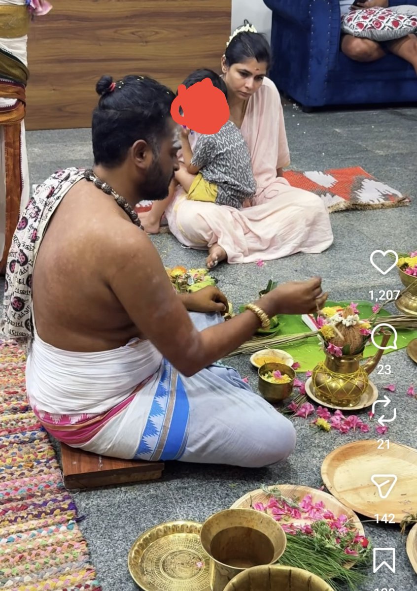 nallasivam786's tweet photo. Abuse Hindus, Hindu festivals and Hindu gods daily but perform Hindu rituals!! 

Chinmayi is a hypocrite! Thu!! https://t.co/A8k8JADfP7