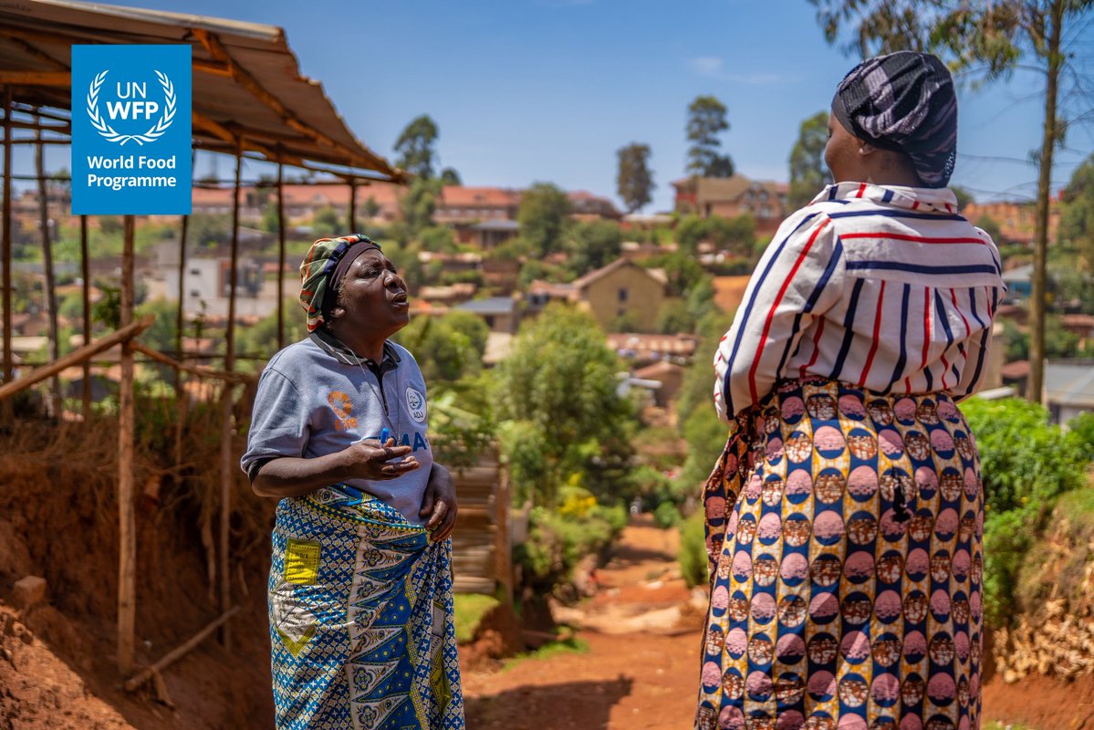 WFPDRC's tweet photo. 🇨🇩 “When families receive food, they can stay at home instead of going out to look for something to eat,” says community volunteer Marie.

A mother of six and banana seller, she spends her days raising awareness about Ebola prevention measures &amp; urging people to seek care early. https://t.co/9MOzpPAKcO