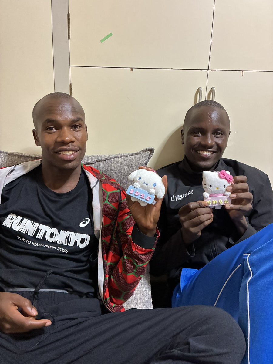GALAXIES_ath_ld's tweet photo. 本学のスポンサーでもありますサンリオ様より名前入りのキーホルダーを部員1人ひとりにいただきました！！
サンリオ様と共に箱根路を駆け抜ける事が出来るようにまずは、予選会突破に向けて頑張っていきます💪
当日はご声援のほどよろしくお願いいたします‼️ https://t.co/oct4FLxY58