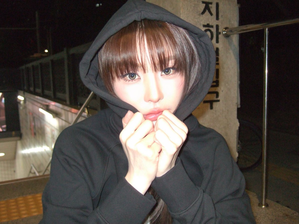pupuluvgirls's tweet photo. 그래고유명사이태원피카푹<진짜다죽자。。。 https://t.co/ZsUm1u5pMF