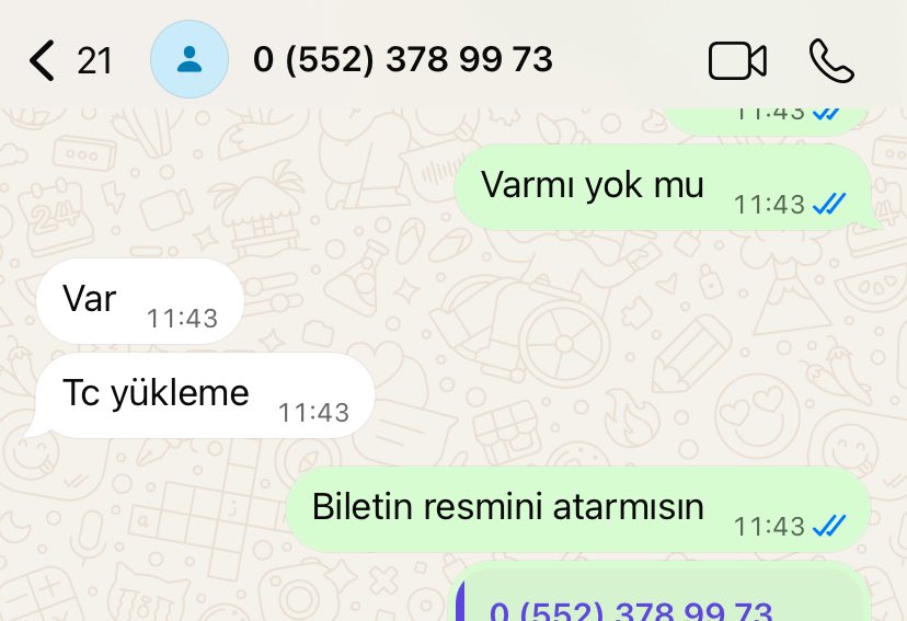 61cem5c's tweet photo. Bu kişi dolandırıcıdır beyler hala anlamıyormusunuz gidip bilet alıyorsunuz bundan #trabzonsporbilet #galatasaraybilet #beşiktaşbilet #fenerbahcebilet #trabzonspor #galatasaray #fener https://t.co/9WbiXeSITi