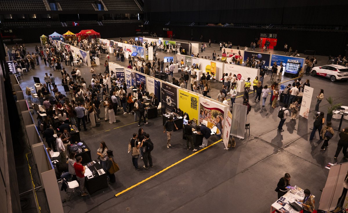 UNavarra's tweet photo. 📢 La #UPNA celebra el XIX Encuentro de Empleo y Emprendimiento con más de 1500 personas inscritas y un centenar de empresas participantes
La cita, en el Navarra Arena, incluye entrevistas exprés, orientación laboral o deporte
ℹ️ https://t.co/jATML3K5ZO @FundacionUPNA https://t.co/oknGjZqAcd